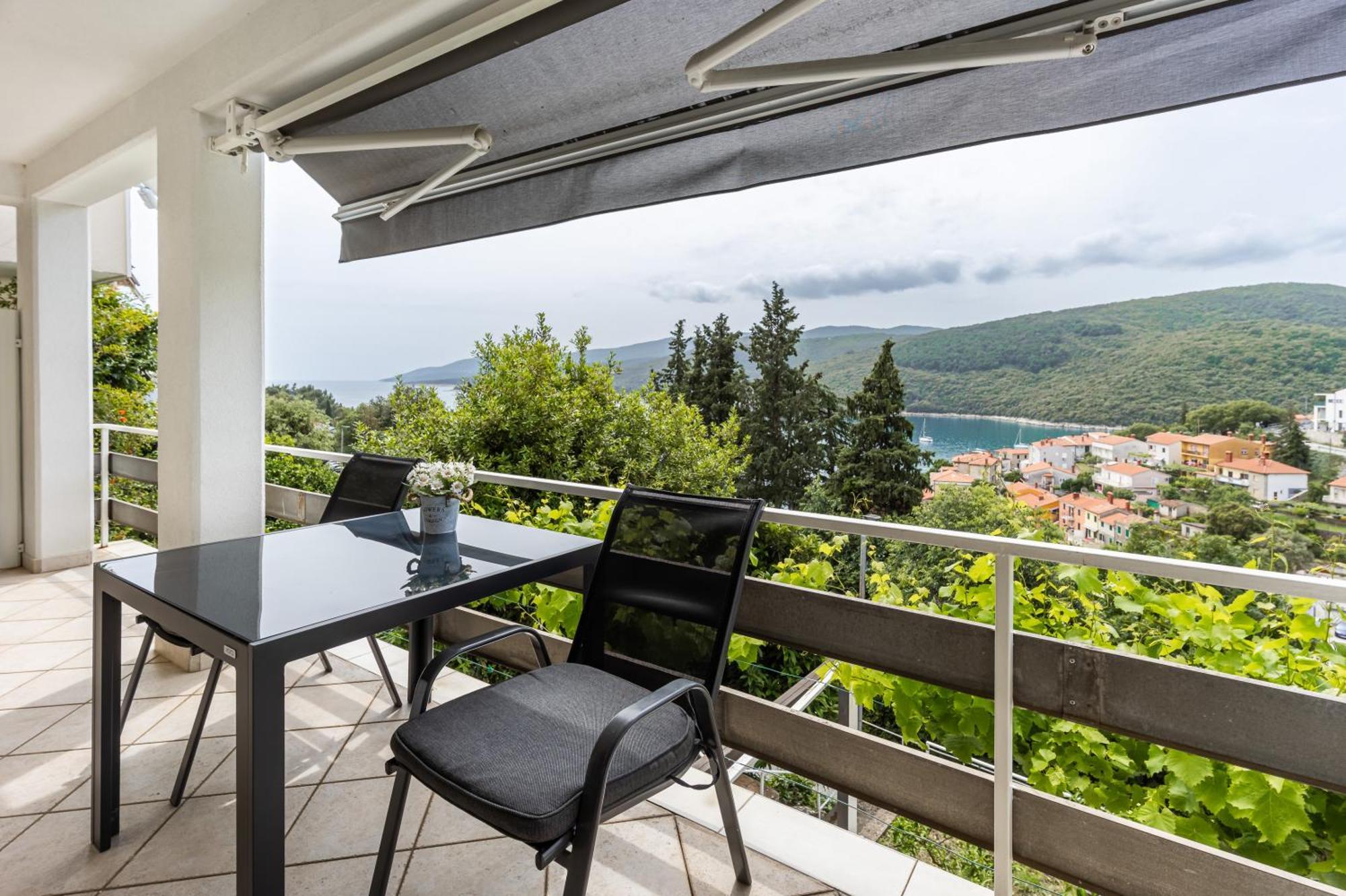 Apartments Sea View 拉巴克 外观 照片