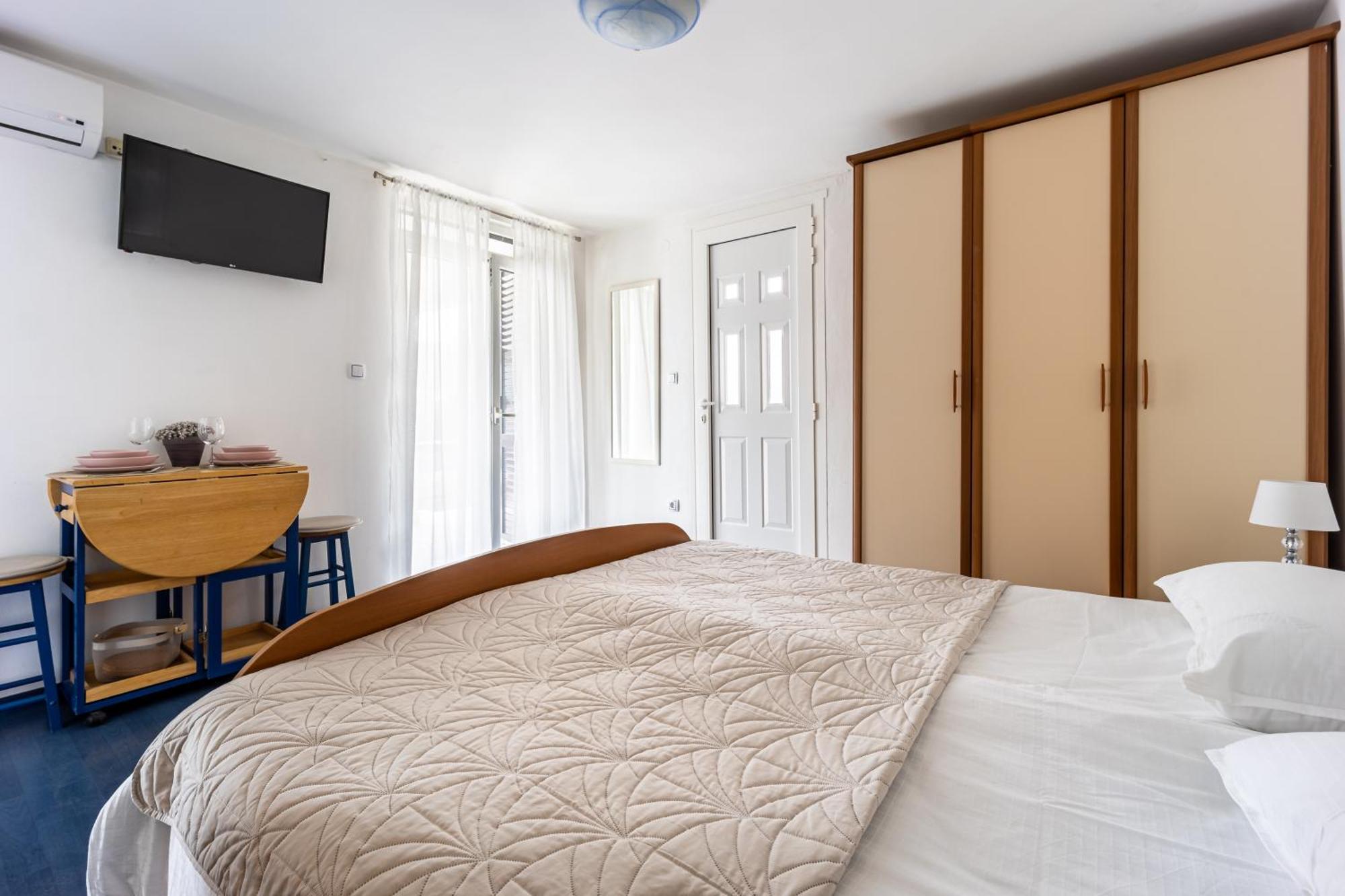 Apartments Sea View 拉巴克 客房 照片