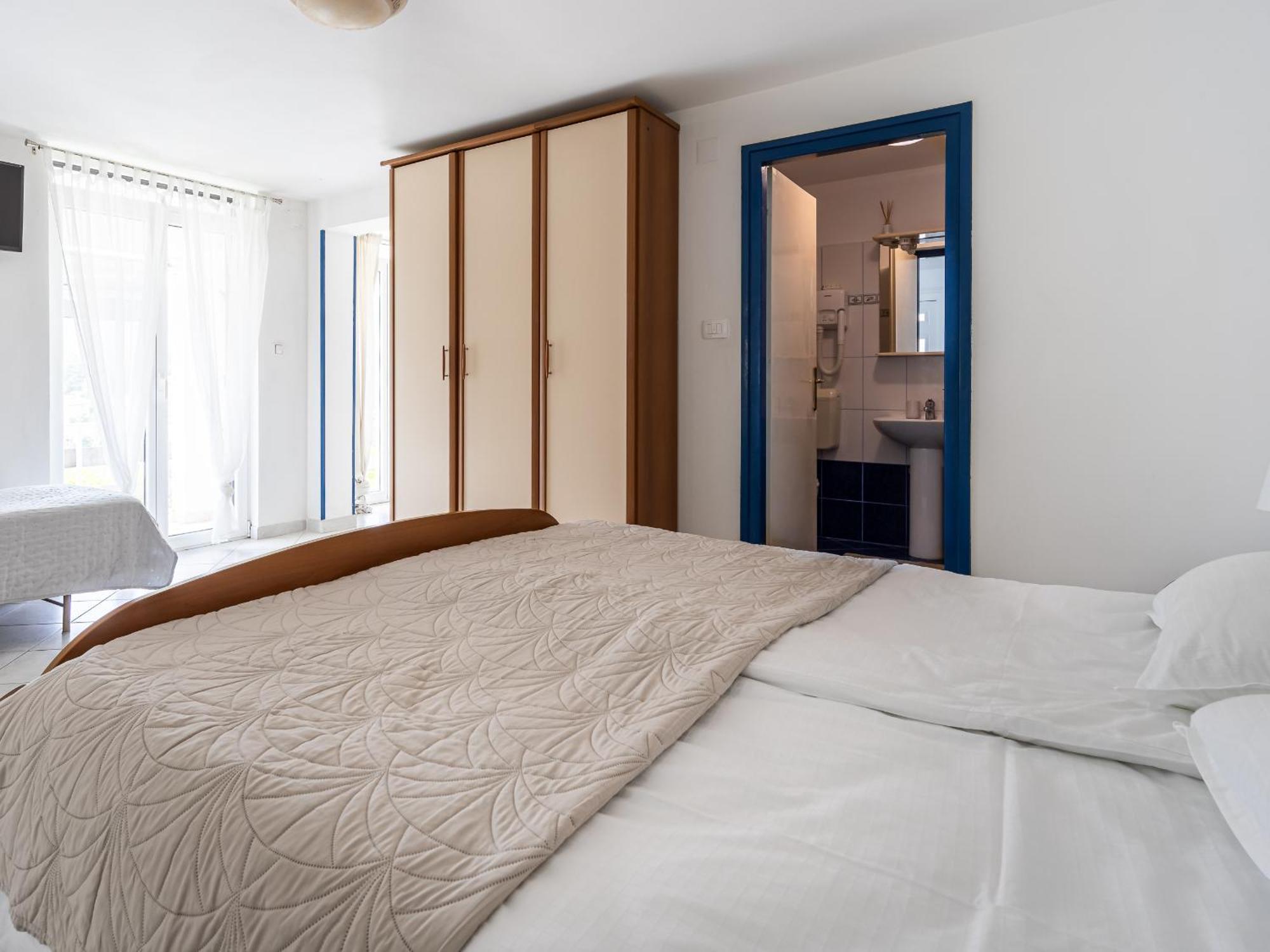 Apartments Sea View 拉巴克 客房 照片